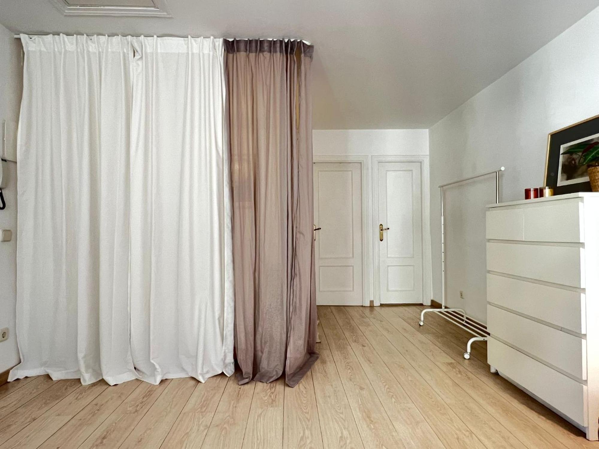 Lovely Studio Con Balconcitos Madrid Extérieur photo